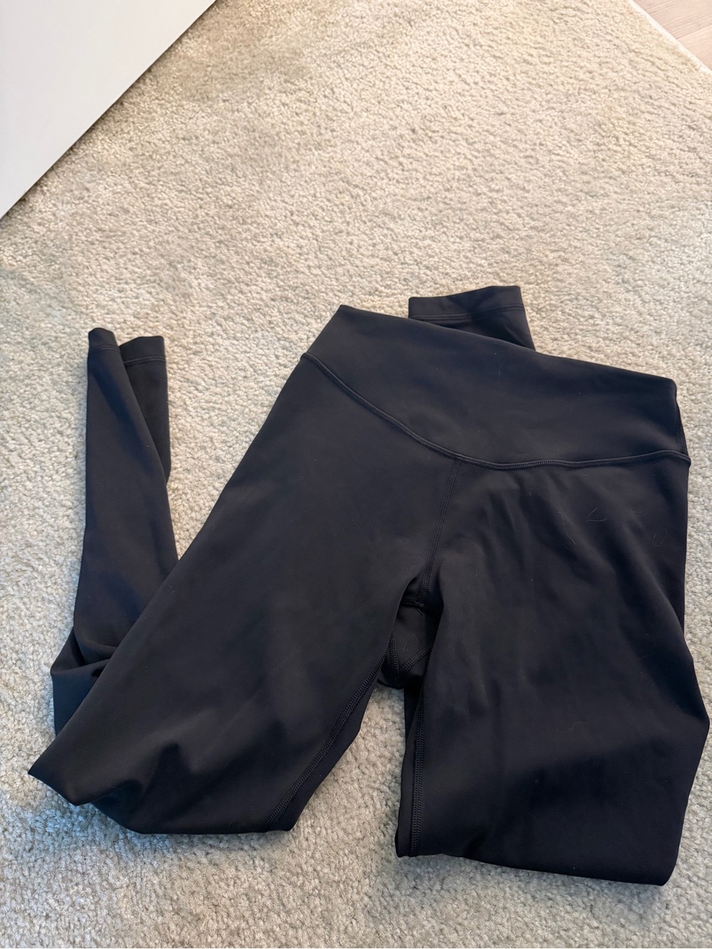 Lululemon smooth cover leggings